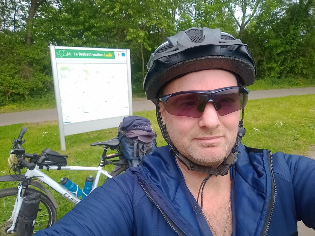 Kurze Pause nach ca. 70 km - 50 sind es noch...